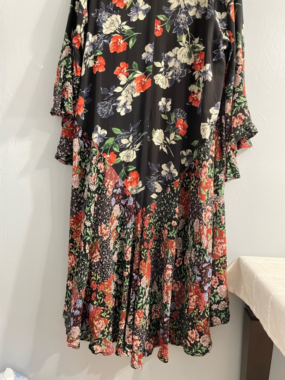 TORRID High-Low Multi Floral long Kimono Bell Sleeves boho festival Coachella 2X - Picture 10 of 13
